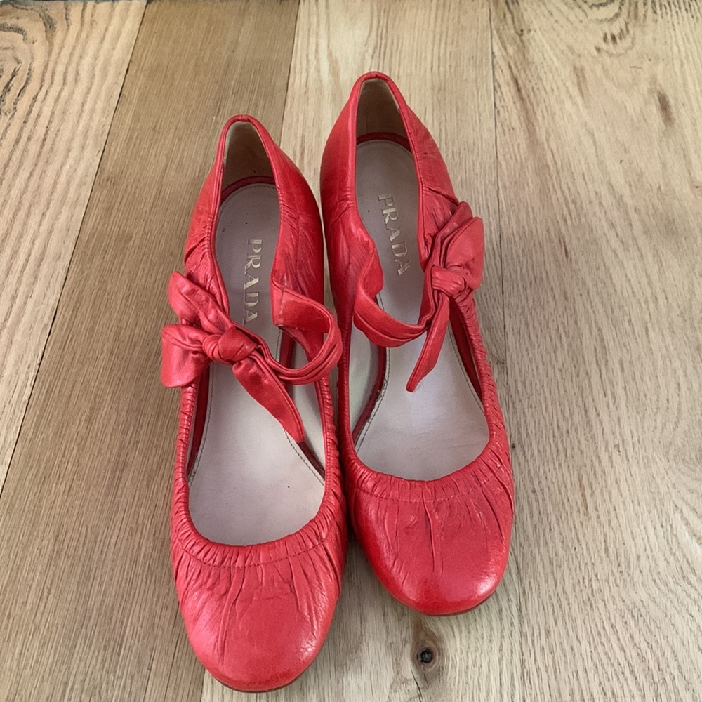 Red Prada leather Mary Janes sz 38